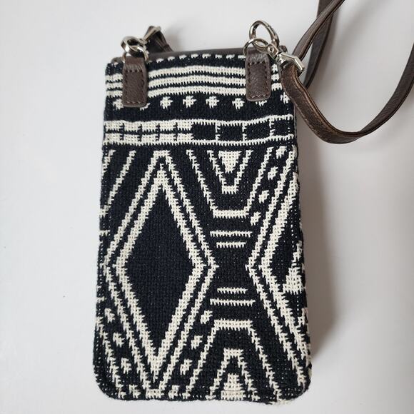 Thirty One 31 Call Me Crossbody & Strap Rio Weave Aztec Black Purse Travel EUC - Picture 3 of 7